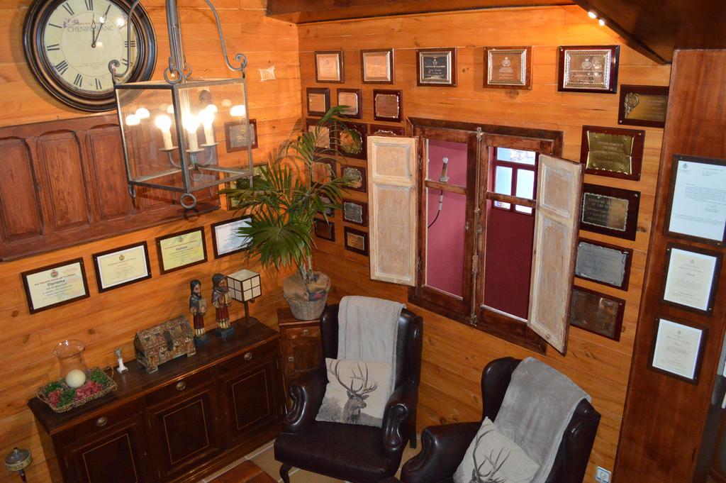 فندق Casa Escosa Albalate del Arzobispo المظهر الخارجي الصورة