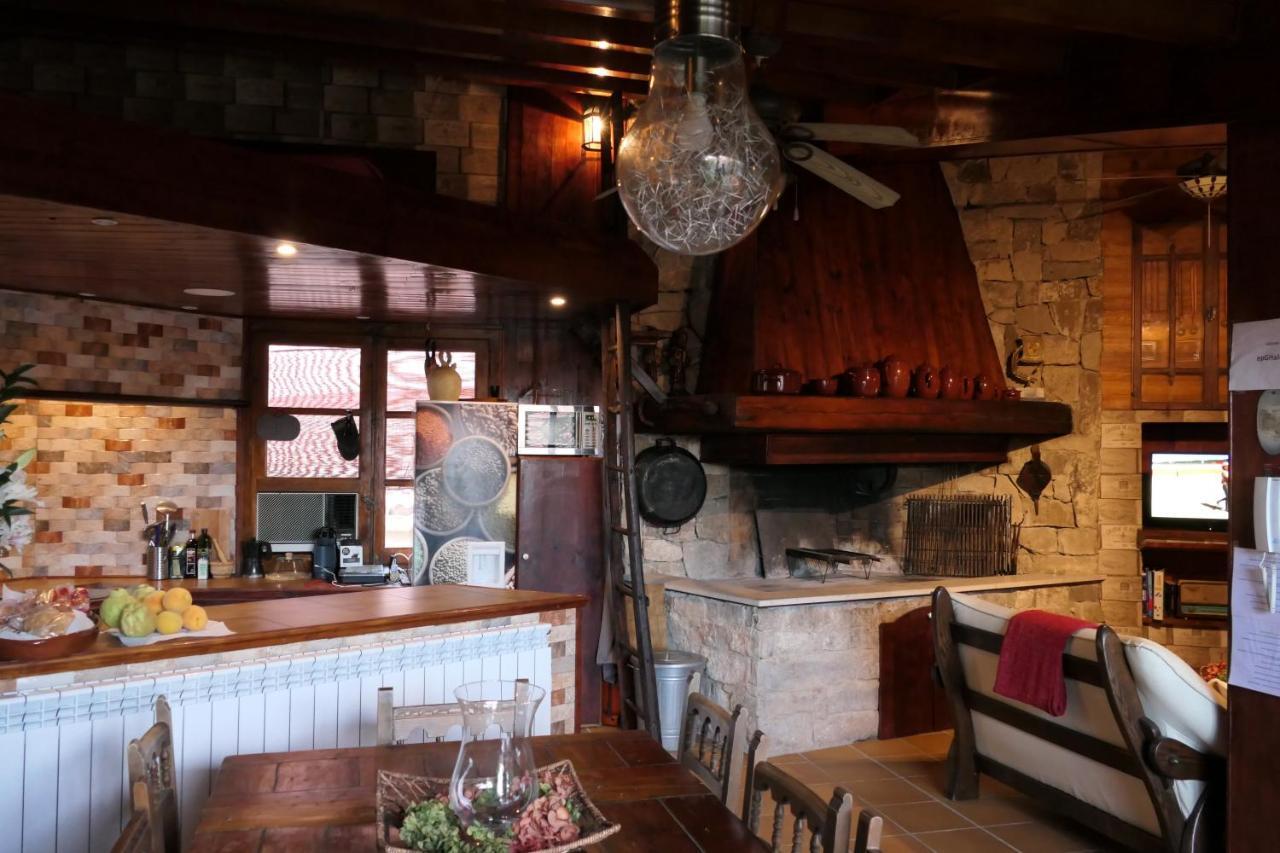 فندق Casa Escosa Albalate del Arzobispo المظهر الخارجي الصورة